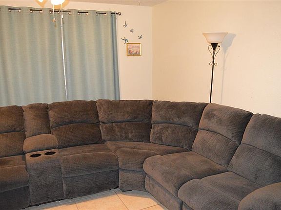 4th image of 350 Valley Park Dr