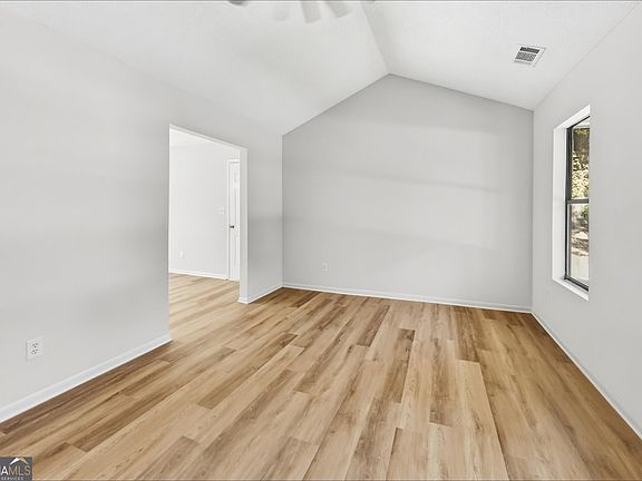 4th image of 2397 Verna Dr