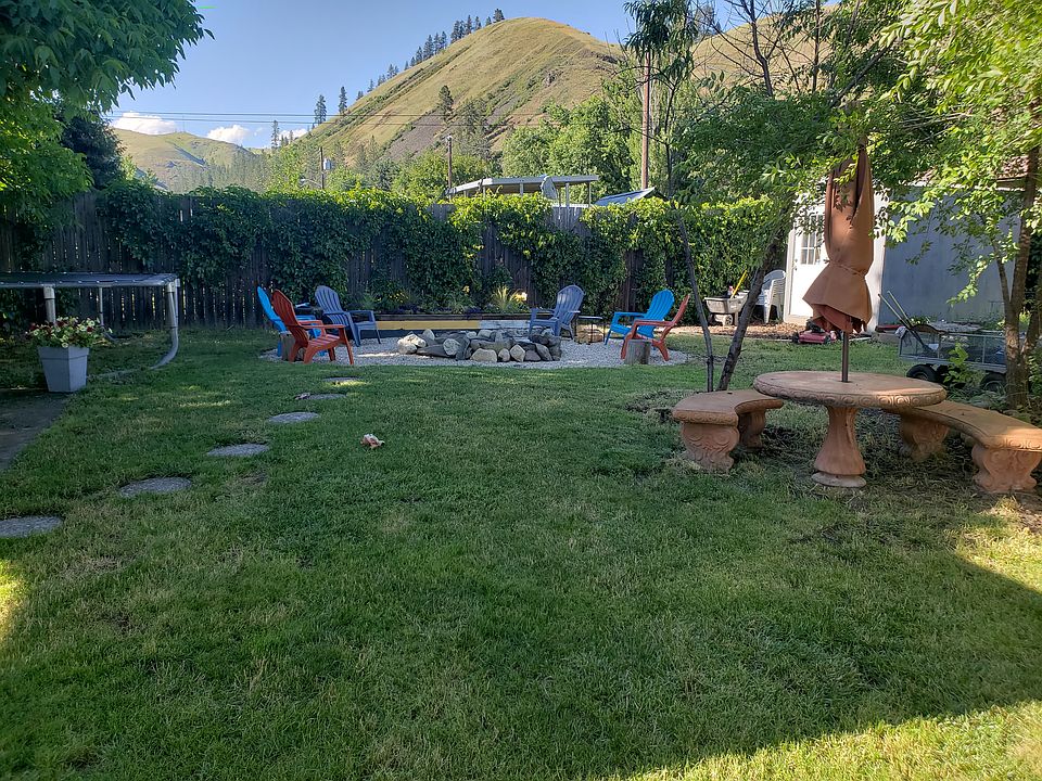 left side of back yard