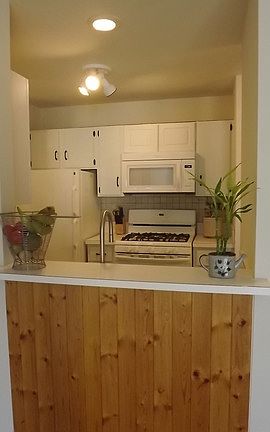4th image of 1926 Prairie Sq APT 303