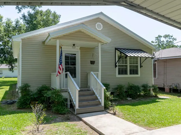 1301 Robert St, Rayne, LA 70578