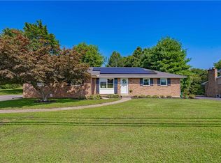 3393 Saint Johns Dr, Whitehall, PA 18052