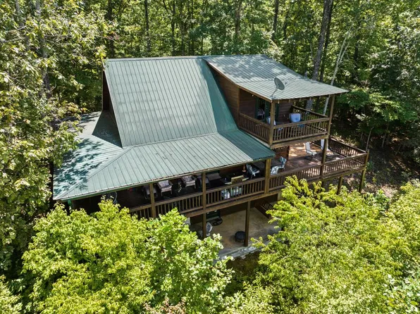220 Lakota Ln, Mineral Bluff, GA 30559