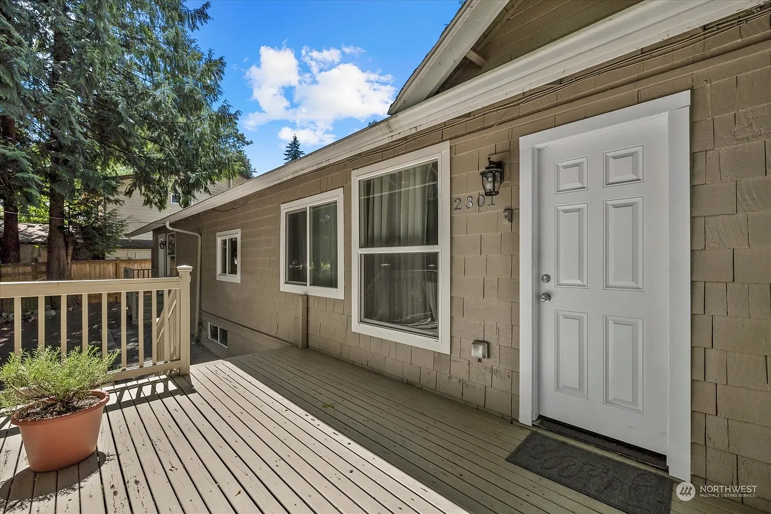 2301 NE 125th Street photo 1