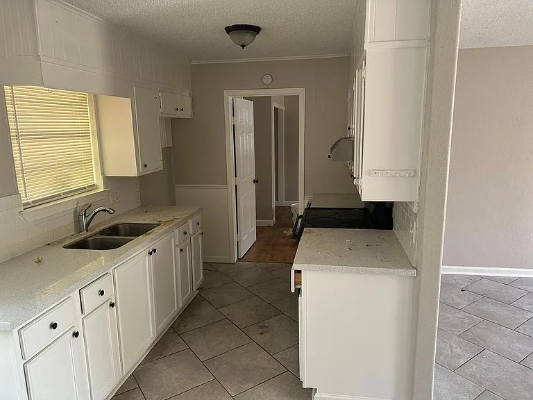 140 Mill St — Photo 12