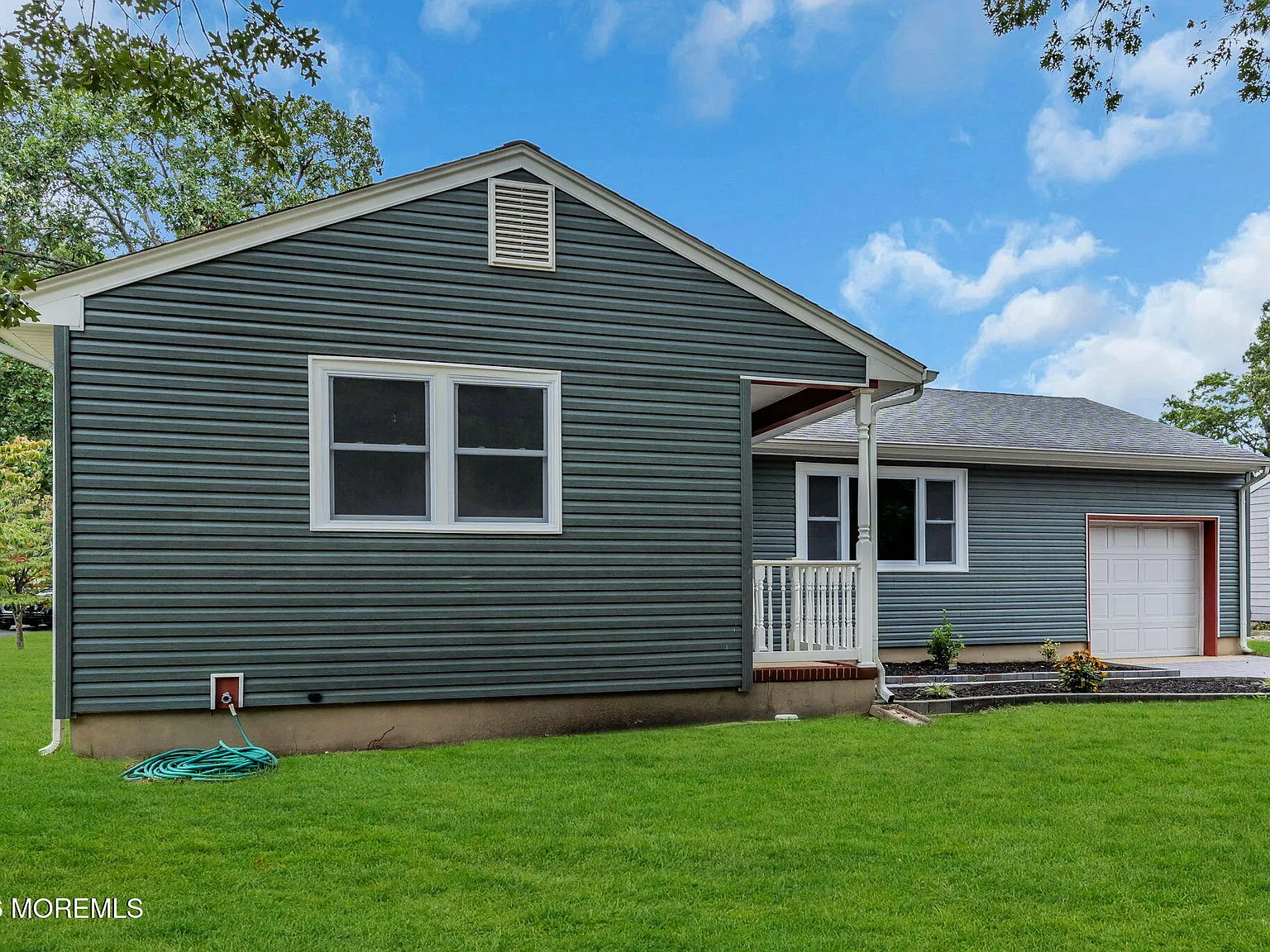 3 bed, 1152 sqft, $3,250 — Photo 3