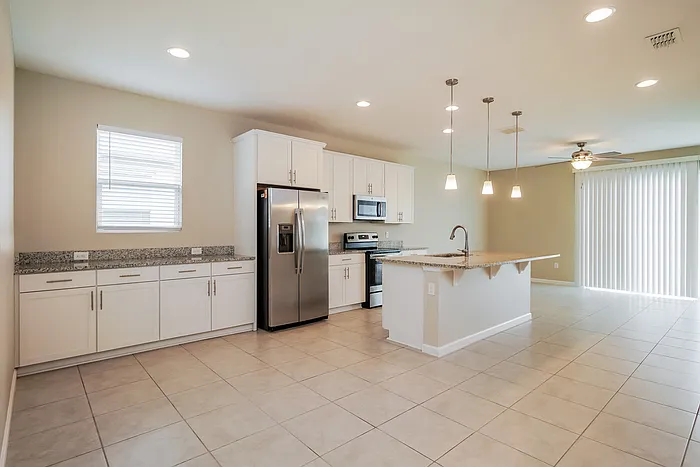 584 Lake Smart Blvd — Photo 7