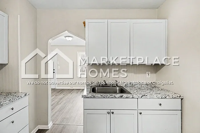 22046 Birchwood Ave — Photo 9