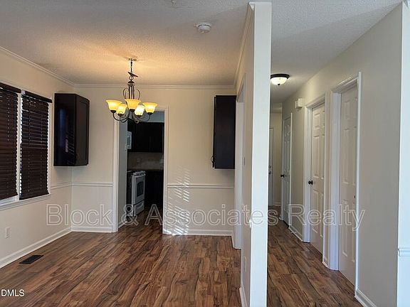 3rd image of 726 Branniff Dr