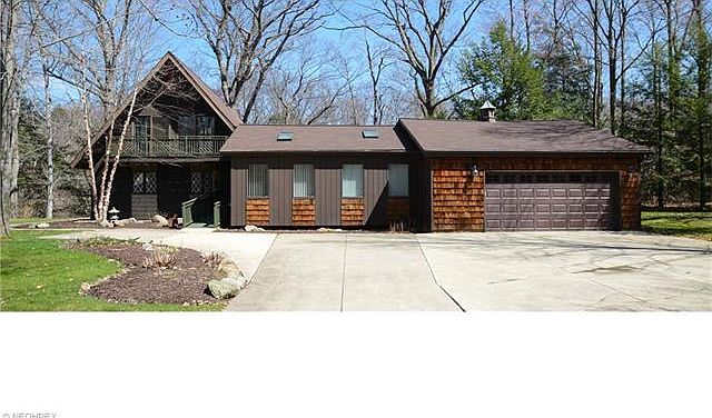 1st image of 2947 Hemlock Dr