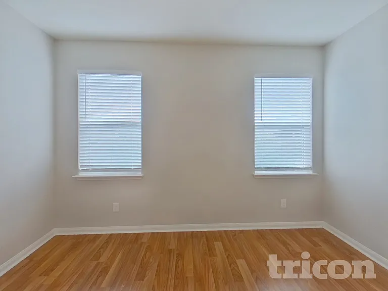 1477 Treeta Trl — Photo 6