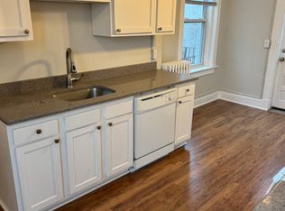 224 Hanover St APT 20, Boston, MA 02113