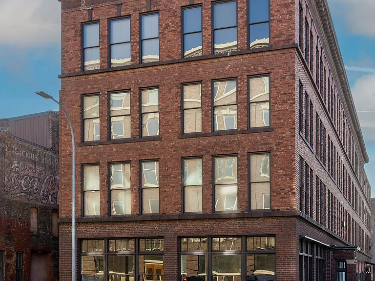 116 N 4th St #205 — Photo 11