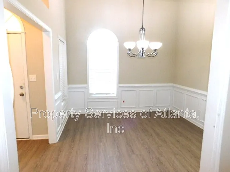 101 Moss Pointe Dr — Photo 5