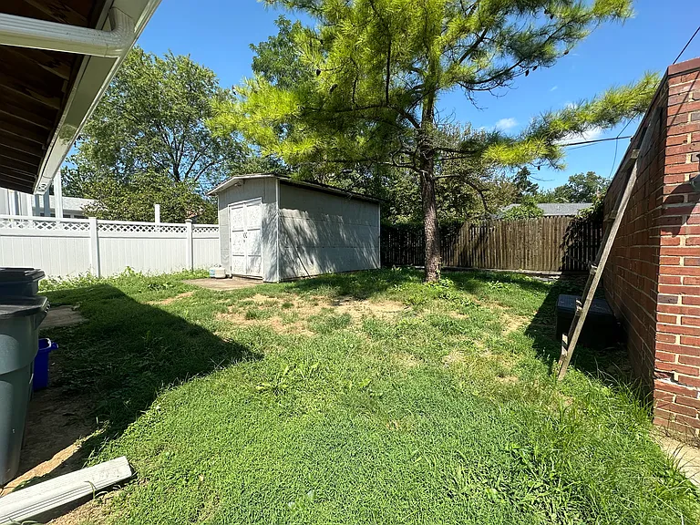 815 Violet Pl — Photo 42