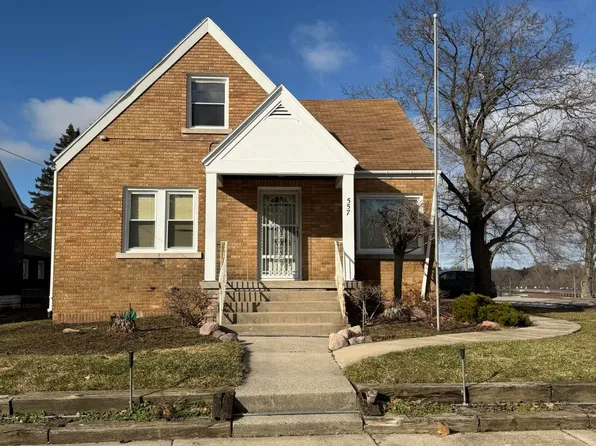 557 Hopson St NE, Grand Rapids, MI 49503