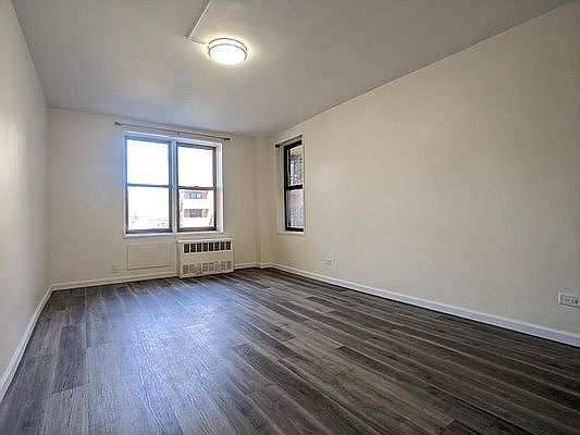 4th image of 87-10 51st Ave APT 2G