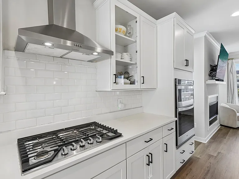 283 Willis St — Photo 11