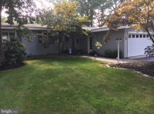15 N Lakeside Dr W, Medford, NJ 08055
