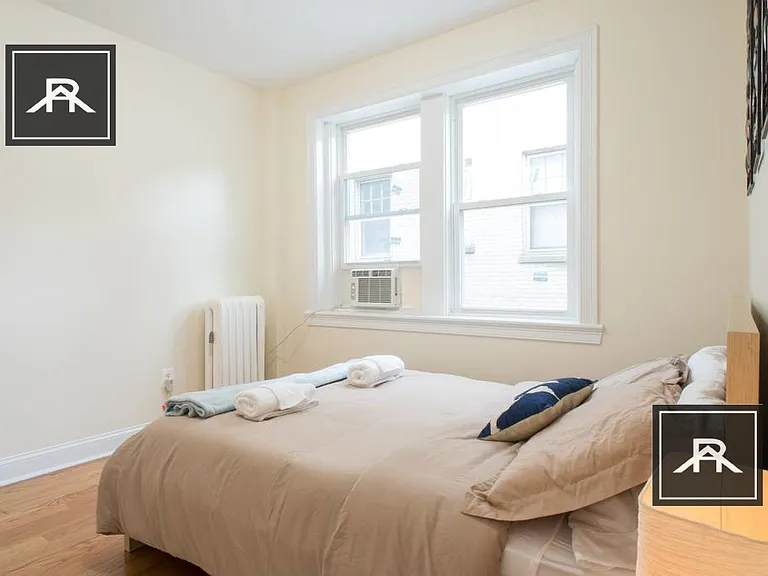 240 Kelton St #4 — Photo 9