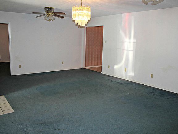 5th image of 11504 Shorecrest Rd