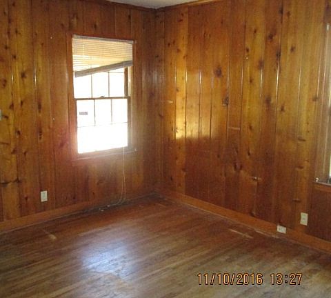 4th image of 1219 Wanda Dr