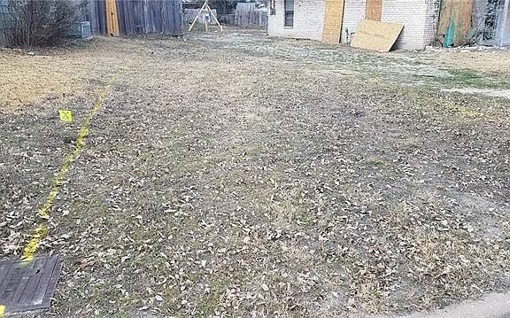 3rd image of 8516 Brookfield Dr