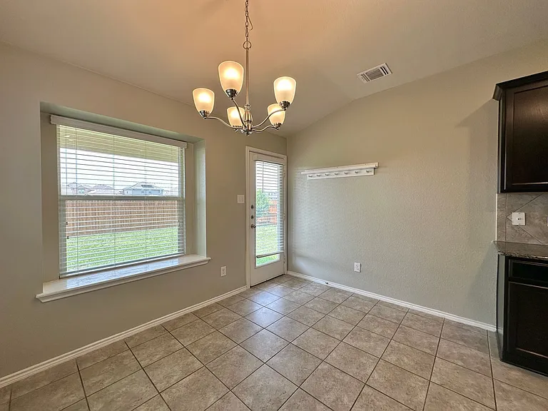 3312 Lorne Dr — Photo 12