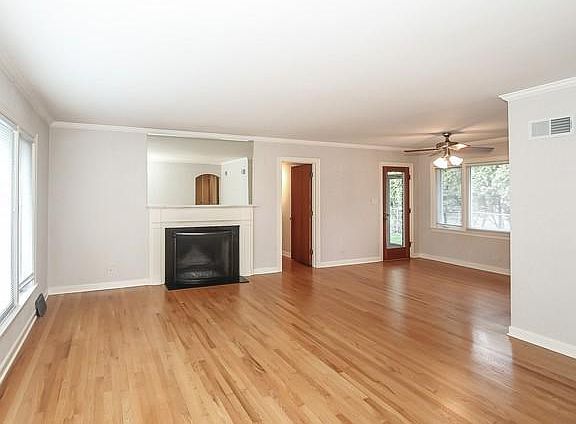 5th image of 502 Dover Ave