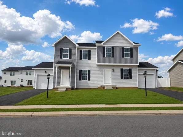 3815 Castle Dr Lot 207, Dover, PA 17315