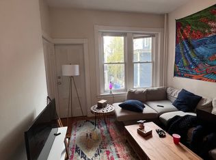 891 Massachusetts Ave APT 1, Cambridge, MA 02139