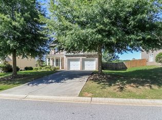 5090 Fieldstone View Cir, Cumming, GA 30028