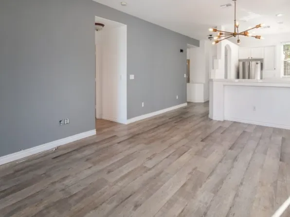 10300 Wood Work Ln, Las Vegas, NV 89135