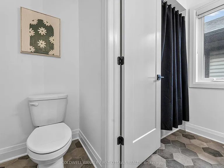 286 Cornice St — Photo 36