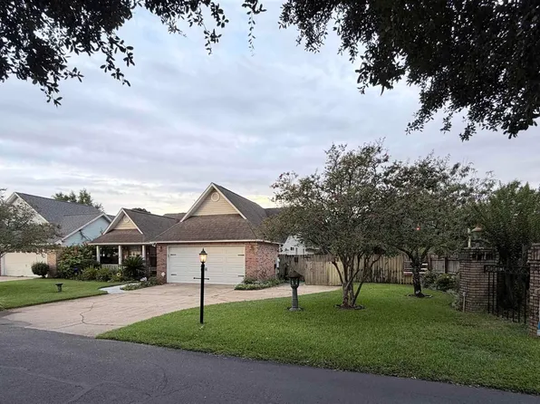 4200 Spanish Trail Pl, Pensacola, FL 32504