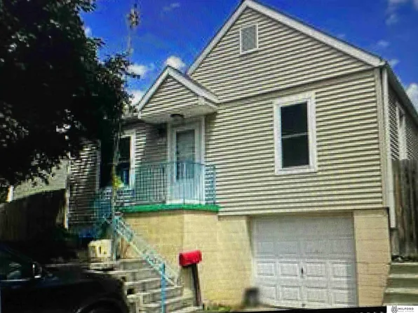 3860 Franklin St, Omaha, NE 68111