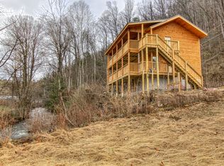 843 Sleepy Hollow Rd, Gatlinburg, TN 37738