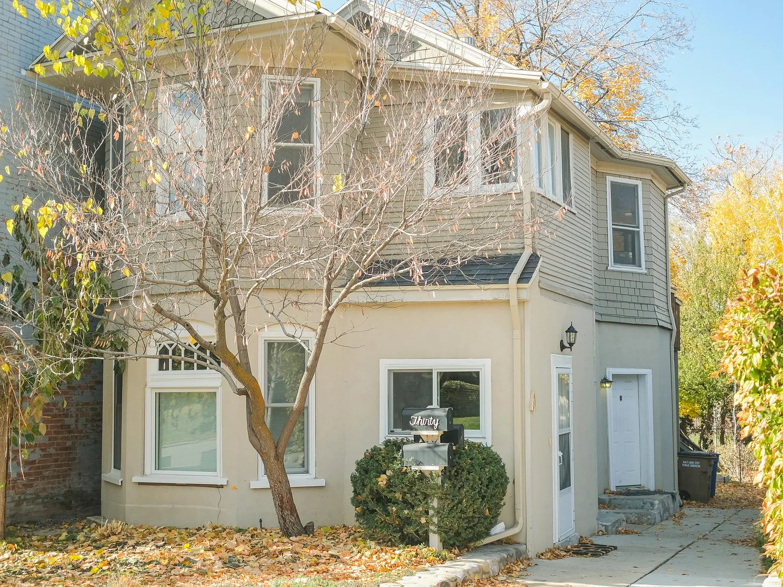2 bed, 650 sqft, $1,750 — Photo 2