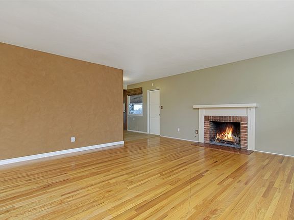 3rd image of 4040 Donna Ave