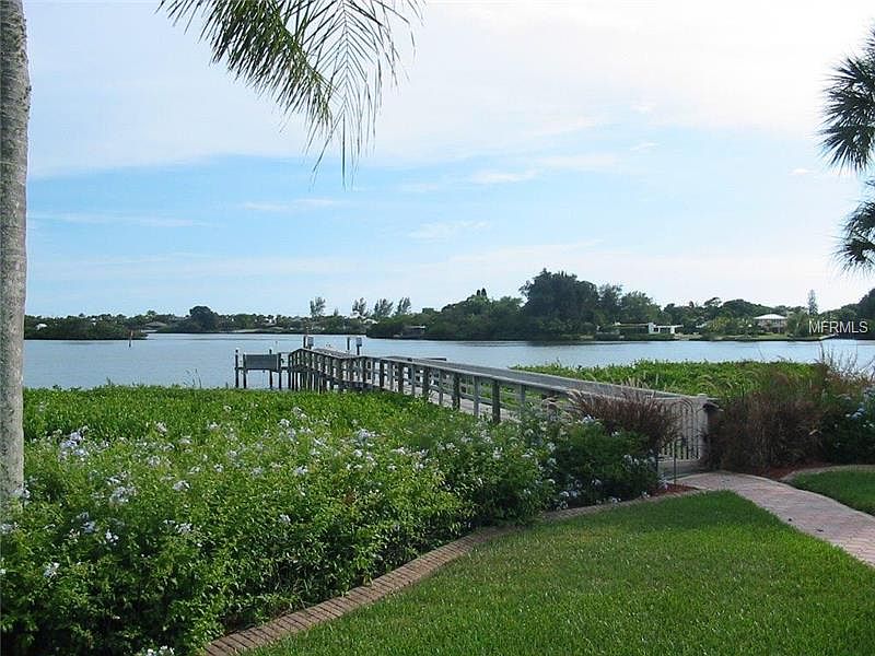 1st image of 427 Yacht Harbor Dr
