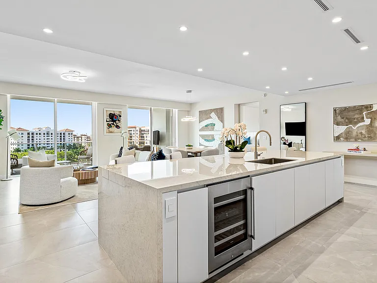 220 SE Mizner Blvd #810 — Photo 1