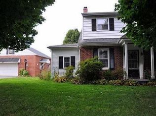 7 Batt Ave, Willow Street, PA 17584