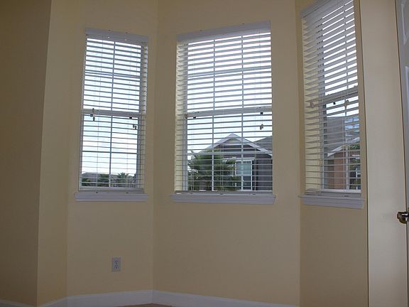 4th image of 625 OAKLEAF PLANTATION PKWY #322
