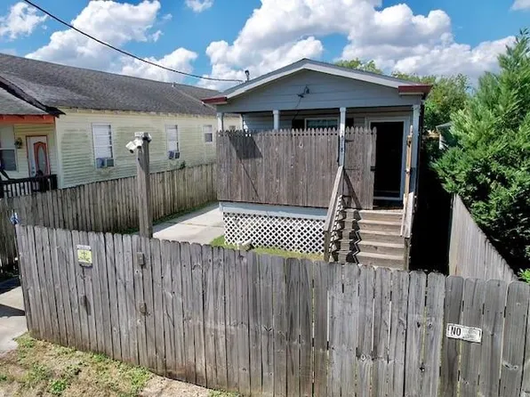 2518 Touro St, New Orleans, LA 70119