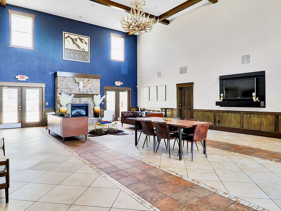 Clubhouse Mountain Ranch Apartments