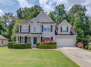 658 Eight Point Ct, Suwanee, GA 30024