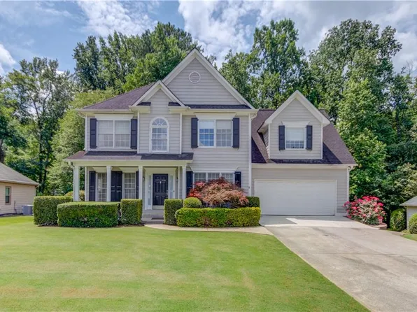 658 Eight Point Ct, Suwanee, GA 30024