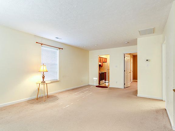 5th image of 3515 Crossroads Way