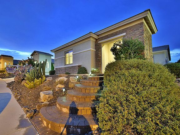 3rd image of 6884 W Juana Dr