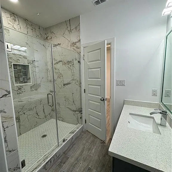 9219 N 59th Ln #3 — Photo 9